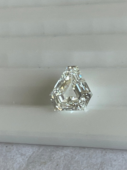 1.36ct Shield cut Diamond kite